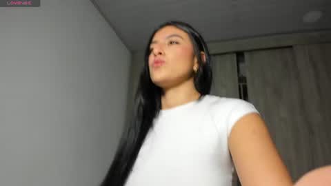 Snapshot of diana_jones_ chatting on July 2026 09:13:01 PM POCA online show from July 2026 09:13:01 PM