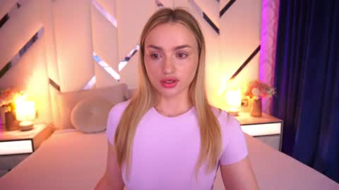 Snapshot of diana_nova chatting on June 2026 12:14:02 PM diana_nova online show from June 2026 12:14:02 PM