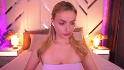 Snapshot of diana_nova chatting on June 2026 06:51:01 AM diana_nova online show from June 2026 06:51:01 AM