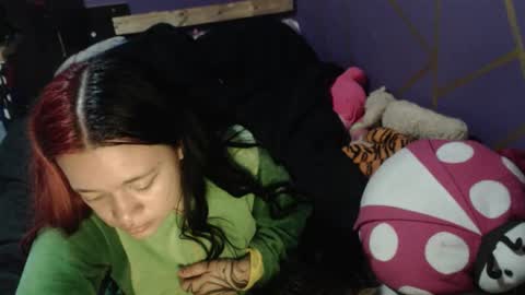 Snapshot of diana_smit_ chatting on November 2025 07:12:01 PM diana online show from November 2025 07:12:01 PM