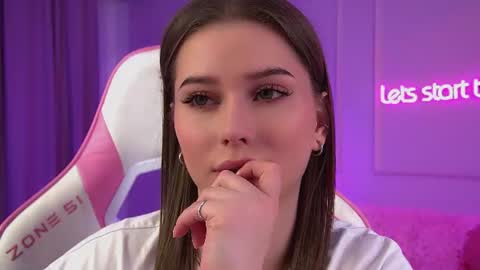 Diana online show from July 2026 09:22:01 AM