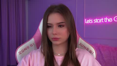 Diana online show from August 2026 06:11:01 PM