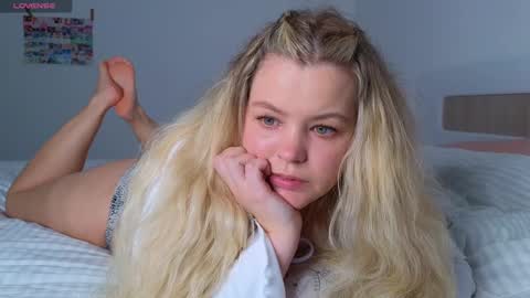 Olga online show from October 2025 12:45:02 PM