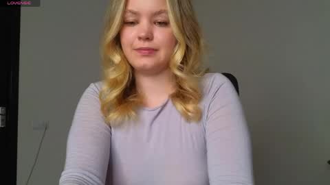 Snapshot of dianaholiday chatting on May 2026 02:00:02 PM Olga online show from May 2026 02:00:02 PM