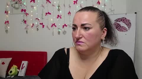 Diana online show from April 2026 06:09:01 AM