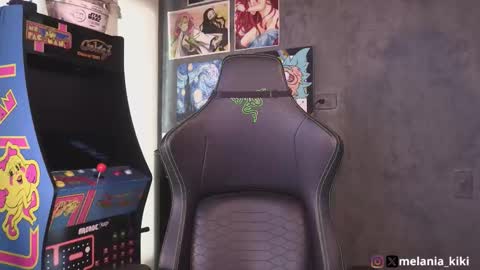 Melania   -    online show from September 2025 10:20:01 PM