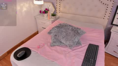 call me princess dianne  online show from October 2025 07:59:01 PM