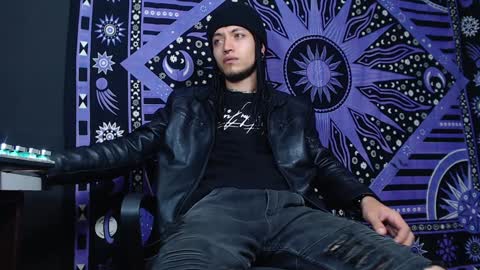 DICAPRIO online show from January 2025 12:33:01 AM