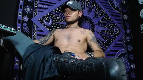 DICAPRIO online show from February 2025 07:33:01 PM