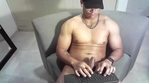 Snapshot of dicktastyz chatting on May 2026 06:16:02 PM DickTasty online show from May 2026 06:16:02 PM