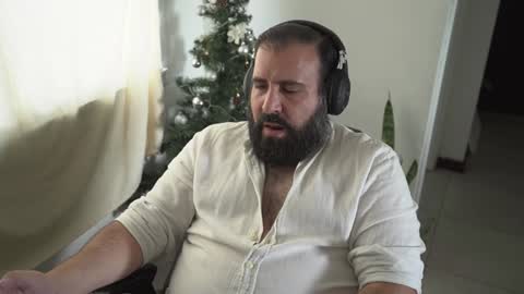 Cristian Dipolino online show from December 2024 08:05:01 PM