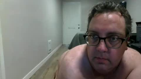Snapshot of didgeman1984 chatting on May 2026 09:44:02 PM Didgeman online show from May 2026 09:44:02 PM