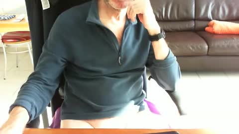 didonc from france..... online show from March 2026 08:38:01 AM