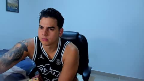 Snapshot of diego_cazas chatting on June 2026 02:12:02 AM DIEGO CAZAS online show from June 2026 02:12:02 AM