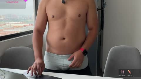 Snapshot of diegolatinguy98 chatting on March 2026 02:39:02 PM diegolatinguy98 online show from March 2026 02:39:02 PM