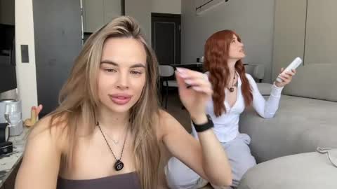 Snapshot of diffgirls chatting on June 2026 09:25:02 AM Tanya online show from June 2026 09:25:02 AM