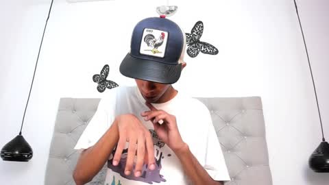 dikey_18 online show from January 2025 08:46:01 PM