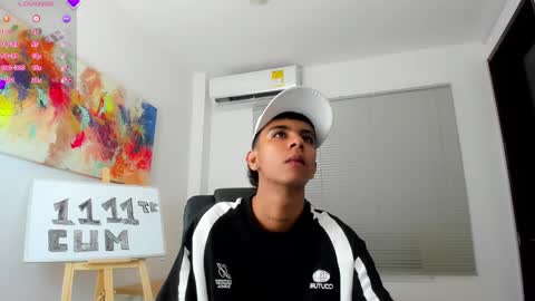 dikey_18 online show from February 2025 09:00:02 AM