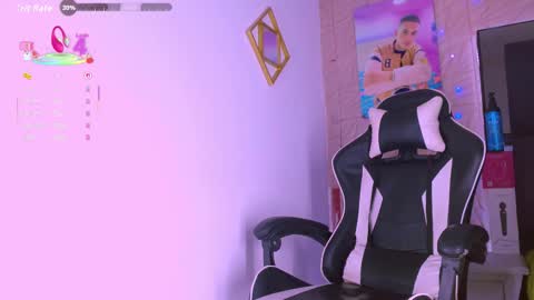 Dilan online show from November 2025 08:07:01 PM