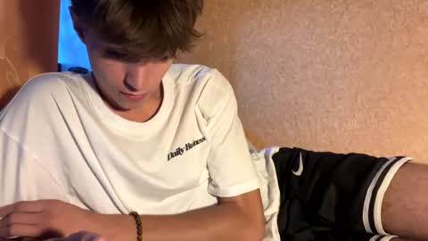 Snapshot of dimamozaev400 chatting on September 2025 01:25:02 PM Dima online show from September 2025 01:25:02 PM