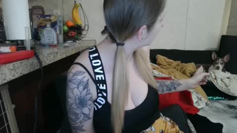 Snapshot of dimepiecexxx chatting on February 2025 06:38:01 PM Sofie online show from February 2025 06:38:01 PM