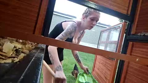 Snapshot of dimepiecexxx chatting on September 2025 11:21:01 PM Sofie online show from September 2025 11:21:01 PM