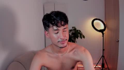 Fabian online show from January 2025 12:30:02 PM