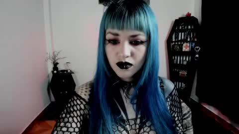 dimmuanddarkness online show from April 2026 01:08:01 AM