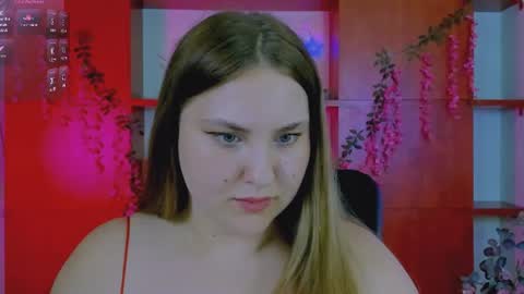 dina_bloom online show from June 2026 07:05:01 PM