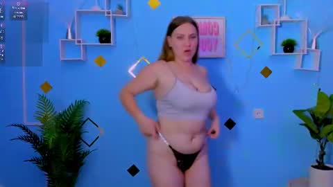 dina_bloom online show from June 2026 07:42:01 PM