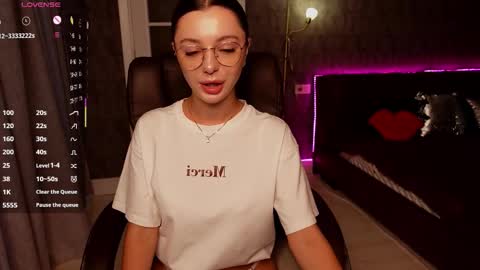 dinacandy online show from September 2025 05:29:01 AM