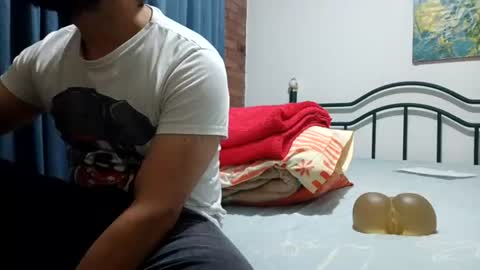 Snapshot of dinchtcams chatting on June 2026 06:18:02 AM Dincht online show from June 2026 06:18:02 AM