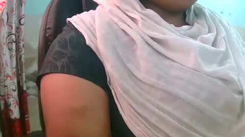 Snapshot of dipa2345569393 chatting on February 2026 04:27:01 AM dipa2345569393 online show from February 2026 04:27:01 AM