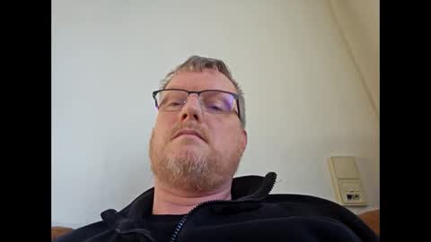 dirkkie1975 online show from February 2026 10:03:02 AM