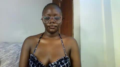 ELLE online show from December 2025 04:13:02 PM