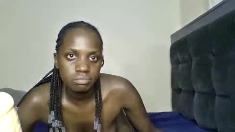 Snapshot of dirtybugg chatting on June 2026 01:28:02 AM dirtybugg online show from June 2026 01:28:02 AM