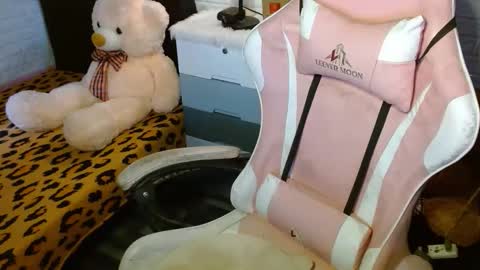 Snapshot of dirtylexa31 chatting on October 2025 01:37:01 AM LEXA online show from October 2025 01:37:01 AM