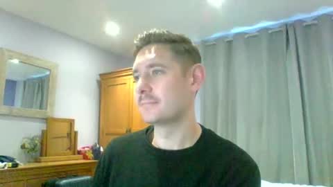 Exhibitionist Ben online show from November 2025 12:37:02 PM