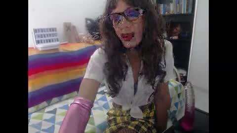 Majo online show from November 2025 06:34:01 PM