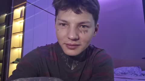 dirtymercedes online show from June 2026 03:00:01 AM