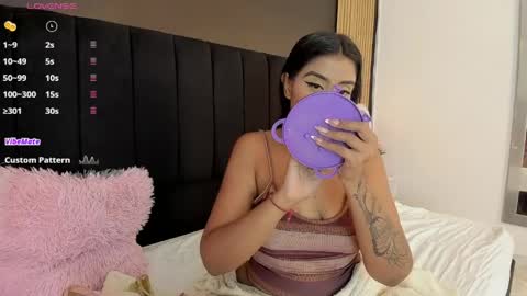 Snapshot of dirtysex18 chatting on June 2026 01:12:02 AM Soffie - Valentina - Yuya Astro online show from June 2026 01:12:02 AM