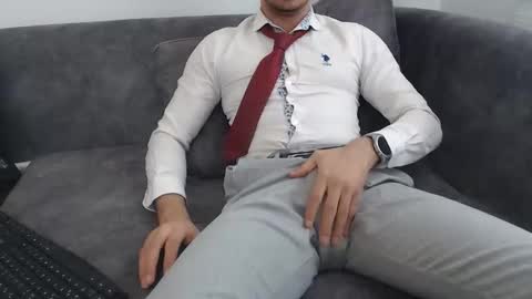 dirtyybooyy77 online show from April 2026 10:38:01 AM