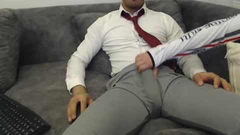 dirtyybooyy77 online show from April 2026 07:58:01 PM