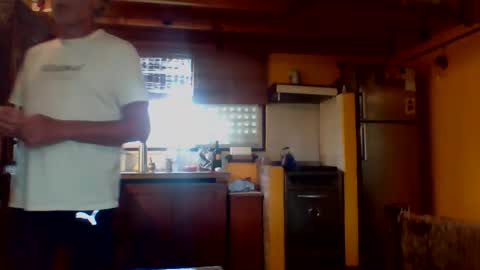 discretopasivo online show from November 2025 01:59:02 PM