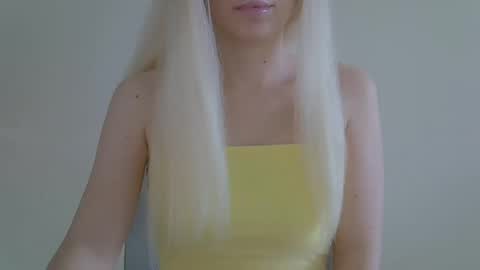 DitaMilton online show from February 2025 01:28:02 PM