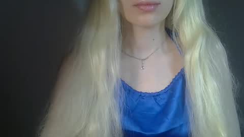 DitaMilton online show from February 2026 08:15:01 PM