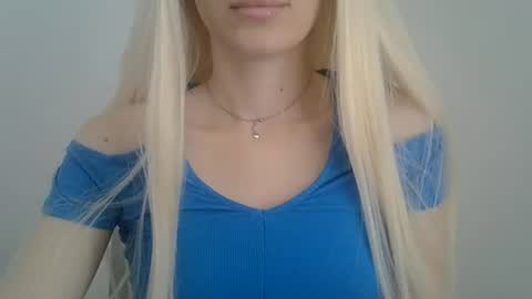 Snapshot of ditamilton chatting on July 2026 07:45:01 AM DitaMilton online show from July 2026 07:45:01 AM