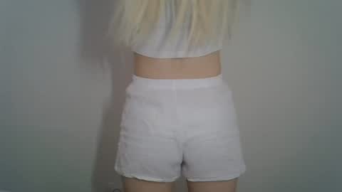 Snapshot of ditamilton chatting on July 2026 01:06:02 PM DitaMilton online show from July 2026 01:06:02 PM