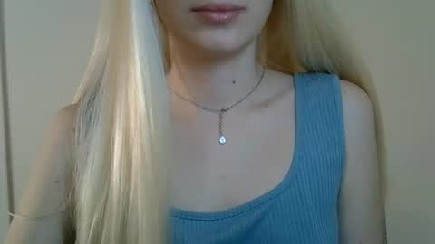 Snapshot of ditamilton chatting on July 2026 08:59:01 PM DitaMilton online show from July 2026 08:59:01 PM