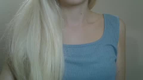 Snapshot of ditamilton chatting on July 2026 06:53:01 PM DitaMilton online show from July 2026 06:53:01 PM